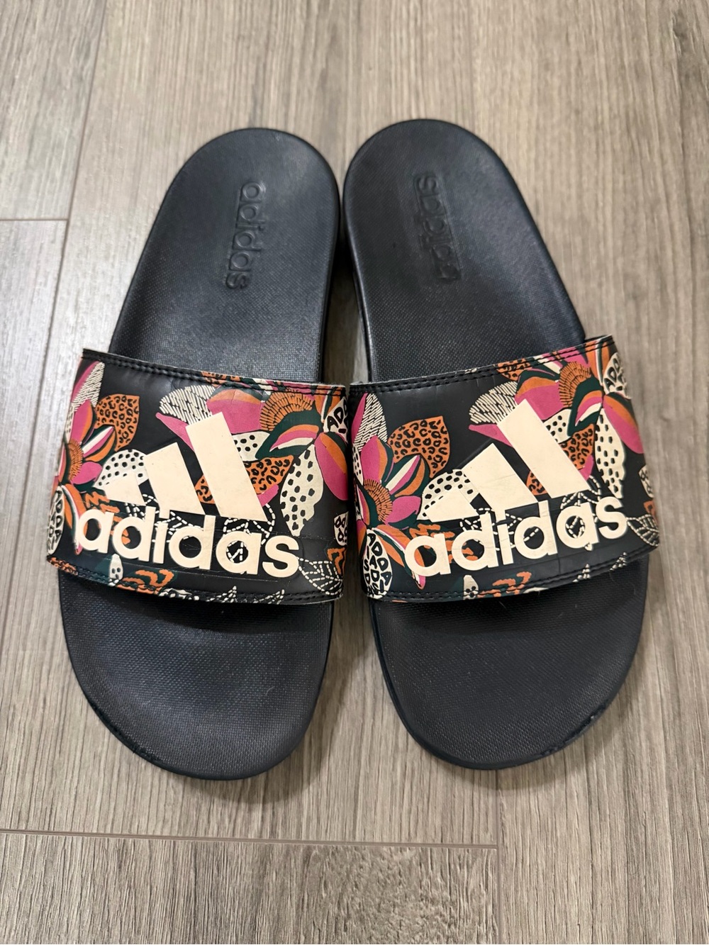 adidas Black and White Shoe Size Tag